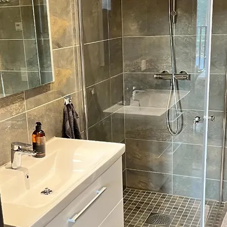 Topp Alpine شقة تريسيل